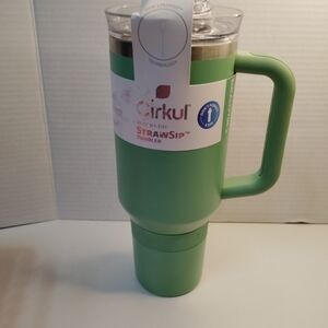 Cirkul StrawSip 40 oz Tumbler in Sage Green